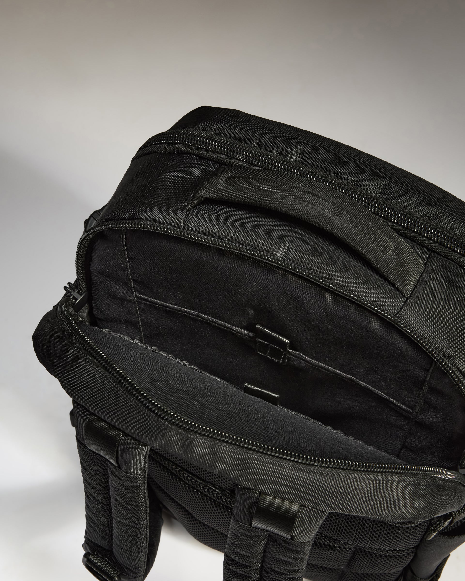 Discovery Backpack in Antler Green - Image 5