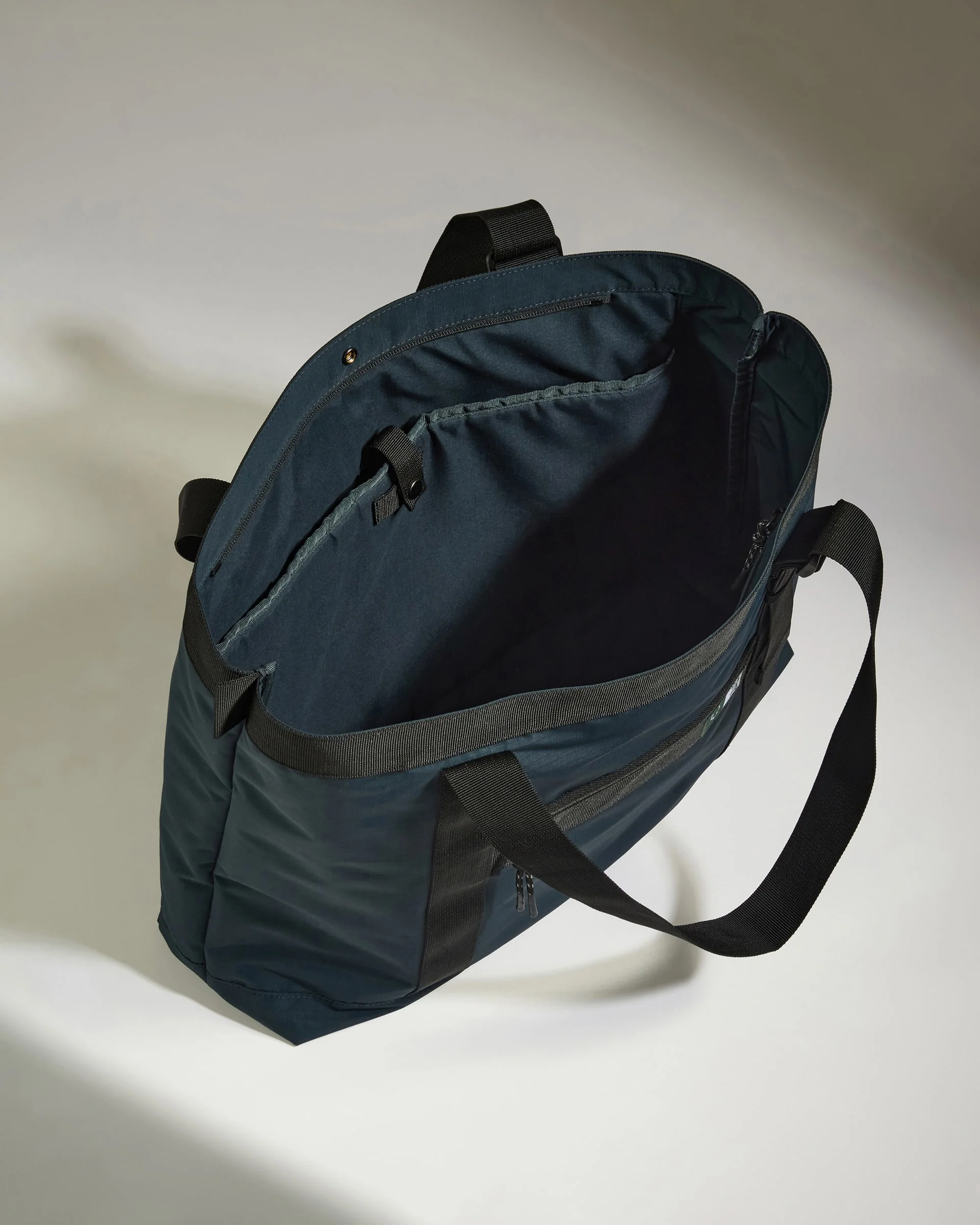 Essential Tote Bag in Navy - Image 3